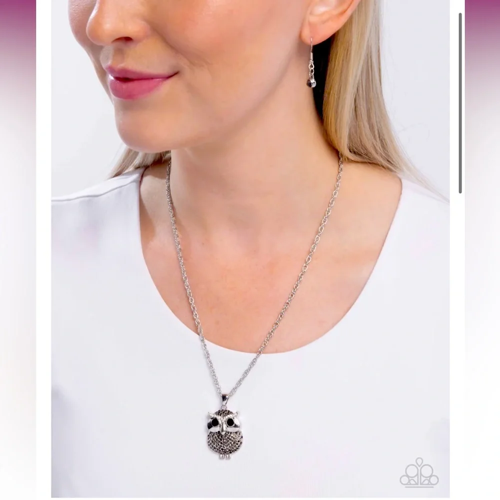 🦉🌙 HOO HOO❗️ “OPULENT OWL” SILVER RHINESTONE NECKLACE- PAPARAZZI❗️SO PRETTY❗️🌙🦉 - Picture 4 of 5